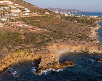 Akre Hotel - Designed for Adults - Naxos - Budova