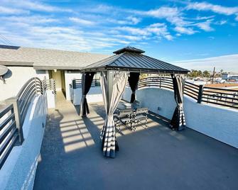 Perfect Inn Motel - Las Vegas - Balcony