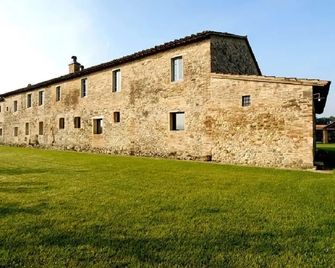 Agriturismo Pian Del Tevere - Torgiano - Gebäude