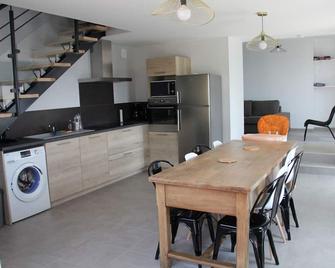 House Not Overlooked Overlooking The Alps Véranne - Véranne - Cocina