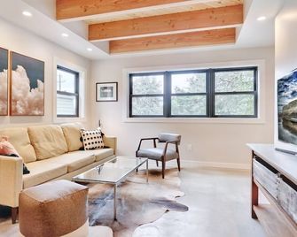 The Hygge Haven | Sleeps 4 | Convenient Location - Seattle - Sala de estar