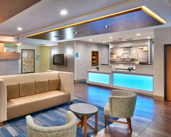Holiday Inn Express & Suites Orem-North Provo By IHG - Orem - Lounge