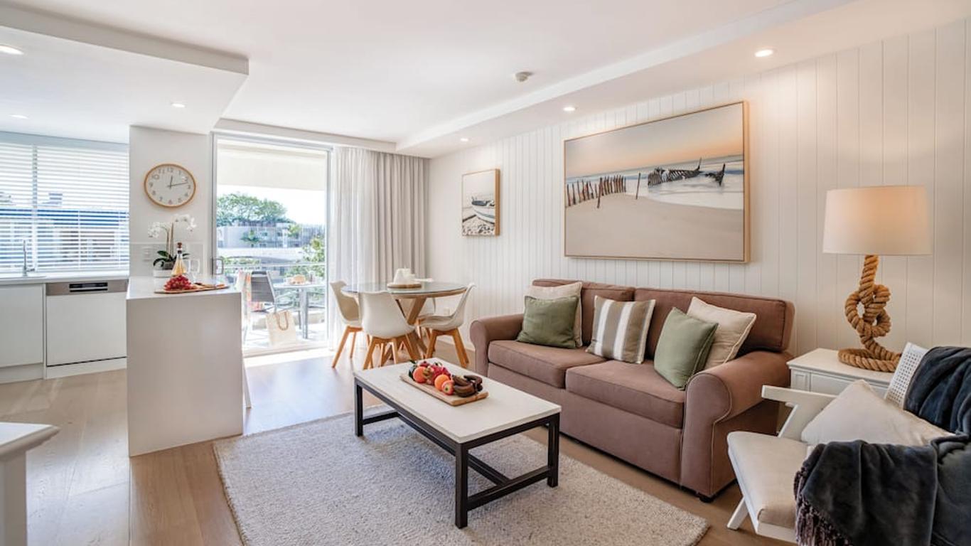 هوتل لاجونا