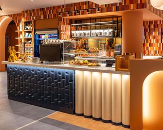 TRIBE Hotel Den Haag Centraal - Opened December 2025 - La Haye - Bar