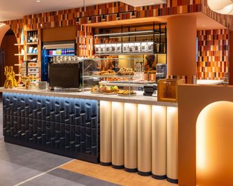 TRIBE Hotel Den Haag Centraal - Opened December 2025 - La Haye - Bar
