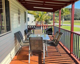 Stoney Park Holiday Park - Port Macquarie - Balcony