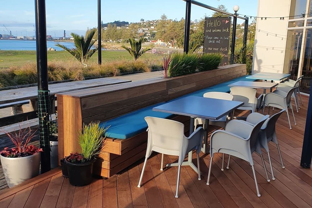 East Pier Hotel - Napier