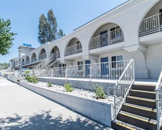 Motel 6-Orange, Ca - Anaheim - Orange - Building