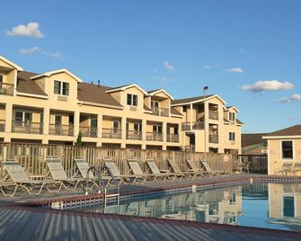 Pony Island Inn - Ocracoke