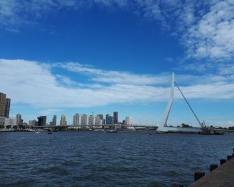 Apartment In Rotterdam - רוטרדם - חוף