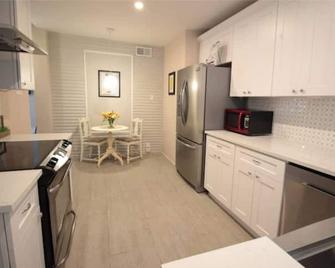 Prime Location, Walk to All Best Known Attractions - San Antonio - Cocina
