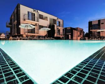 New Line Village Apartments - Nessebar - Pool