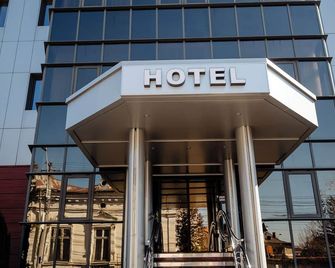 Acapulco Hotel - Ploieşti - Edificio