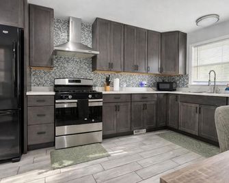 Cozy 3BR with Parking Easy Access Lake Shore Dr - Chicago - Cucina