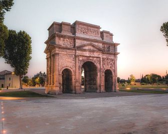 Hotel L'herbier D'orange - Orange