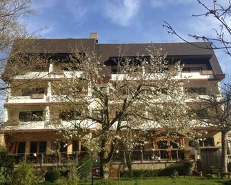 Hotel Weingut Dehren - Ellenz-Poltersdorf