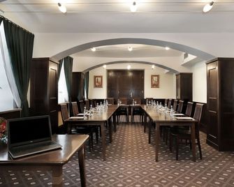 دوم موزيكا - غدانسك - مطعم