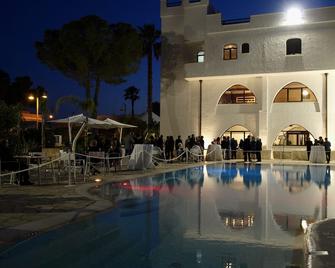 Leone de Castris Wine Hotel - Salice Salentino - Piscina
