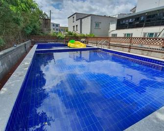 Silla Family Hotel - Gyeongju - Bazén