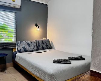 Adang Sea Divers & Eco Lodge - Ko Lipe - Habitación