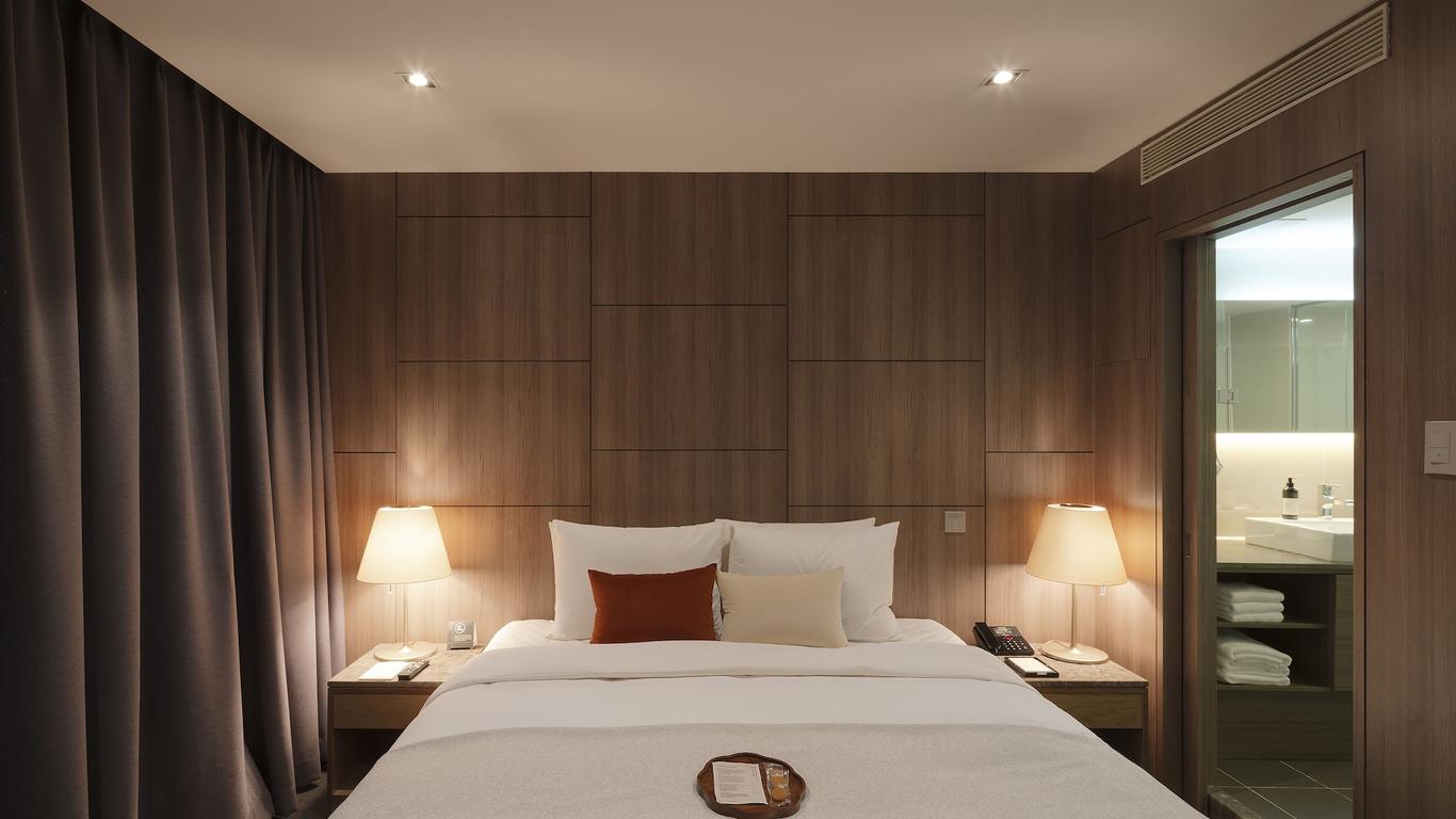 آميد هوتل سول