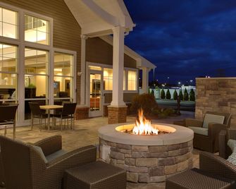 Residence Inn by Marriott Springfield Chicopee - Chicopee - Innenhof