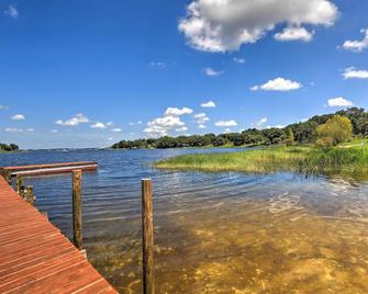 Lakefront Babson Park Escape Pet Friendly! - Frostproof - Outdoors view