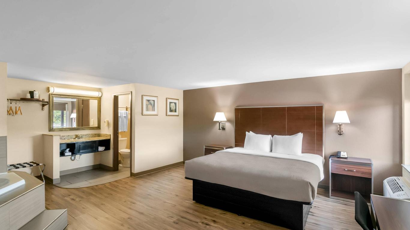 Quality Inn Waterbury East