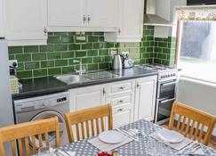 Glor Cottage - Knock - Kitchen