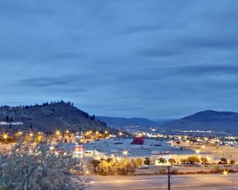Coast Kamloops Hotel & Conference Centre - Kamloops - Pemandangan luar