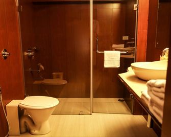 Hotel Polo Towers Shillong - Shillong - Bathroom