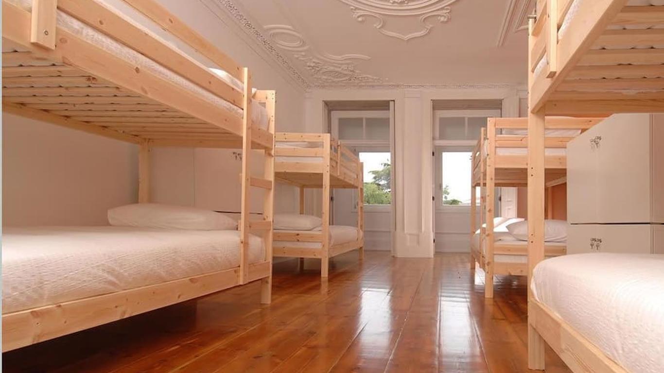 سو كول هوستيل بورتو