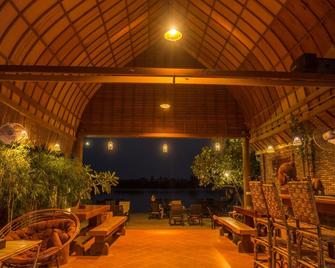 Bamboo Bungalow - Kampot