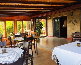 Tasev Butik Otel - Dikili