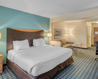 SureStay by Best Western Mount Pleasant Racine - Racine - Ložnice