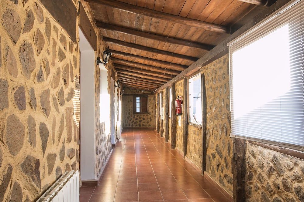 Hotel El Tirol - Puerto de Béjar - Flur