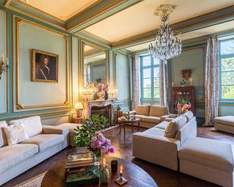 18th century château 30km from Biarritz - Hastingues - Sala de estar