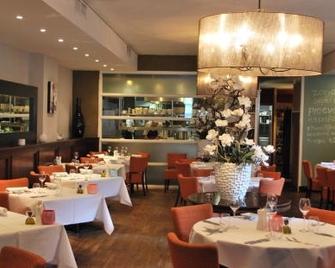 Hotel Auberge Nassau - إيندهوفين - مطعم