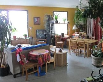 Auberge Internationale Le Tangon - Септ-Іль