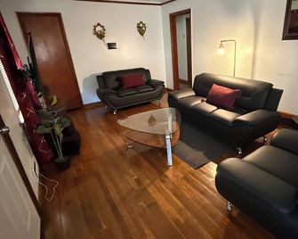 Home Away From Home! - Decatur - Wohnzimmer