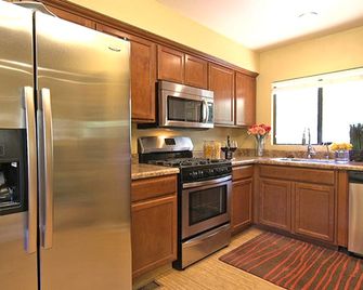 Sedona Forest Villa Land & Nature Lover's Private Paradise - Sedona - Kitchen