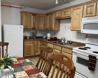 Denali Rainbow Village RV Park and Motel - Denali Park - Küche