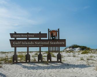 Gulf Island 313 - Navarre Beach - Beach