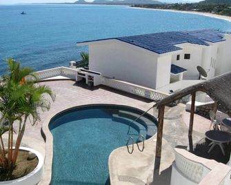 Beachfront Condo, Summer Special, 154 u.s. per night!!!!!!! - Buenavista - Pool
