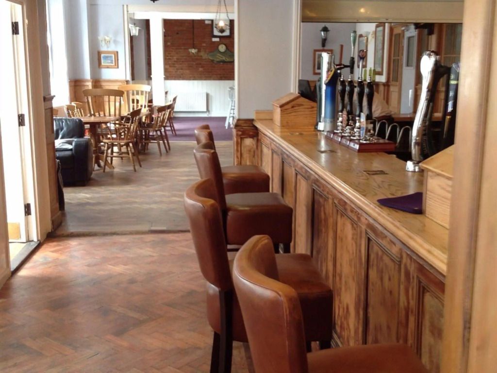 The Fleur De Lis - Sandwich - Bar