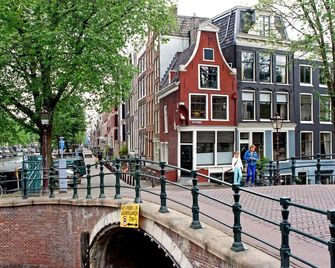 Commune Suites - אמסטרדם - בניין