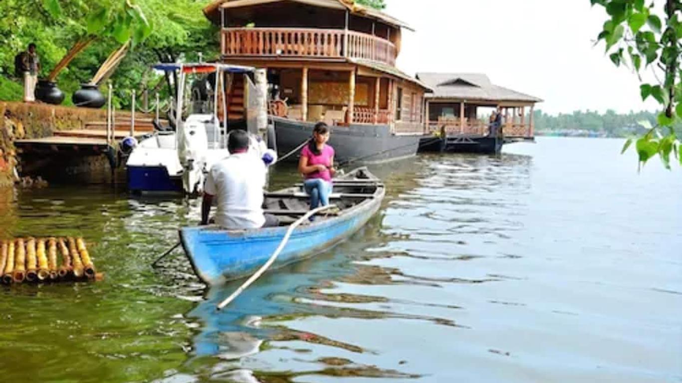 The Leela Ashtamudi, A Raviz Hotel