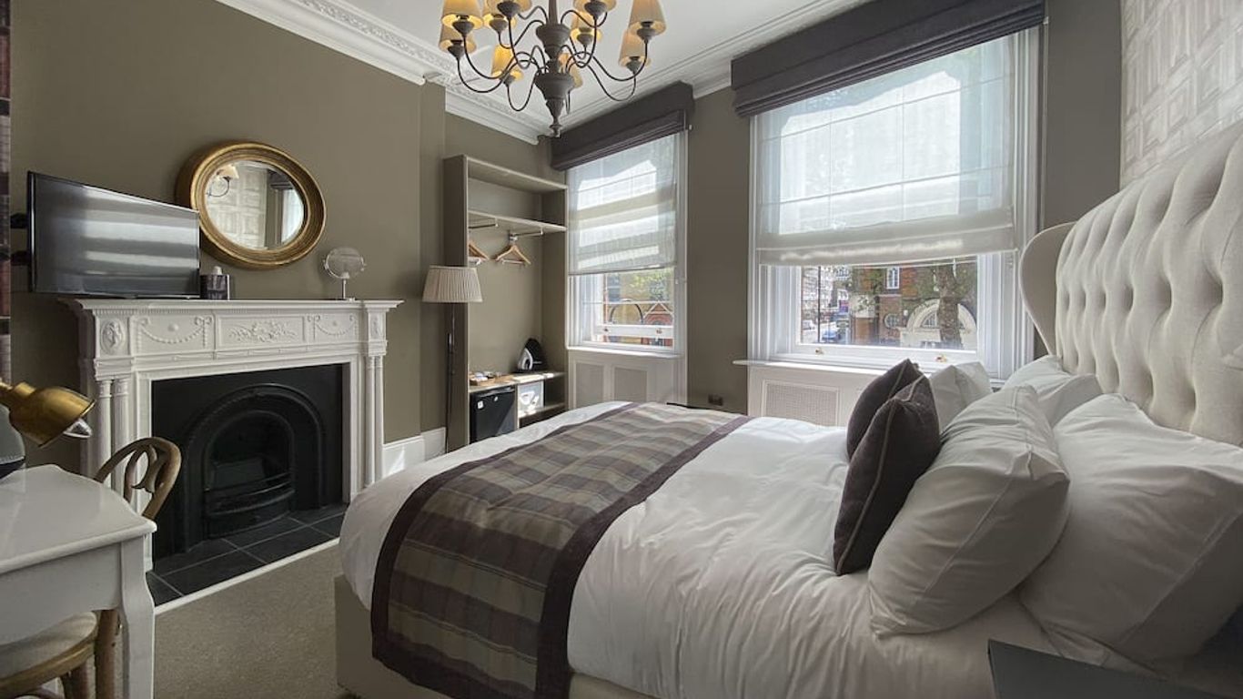 ذا كليرك آند ويل بب آند روومز