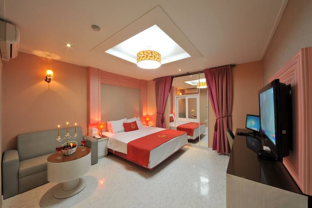 S Hotel Sangmu thumbnail 3