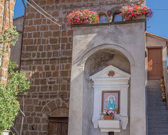 Nina's Guest House - Barbarano Romano - Vista esterna